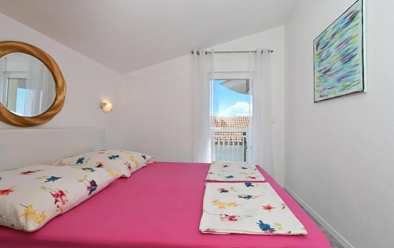 Apartments Villa Filip Trogir 0*,  Kroatien
