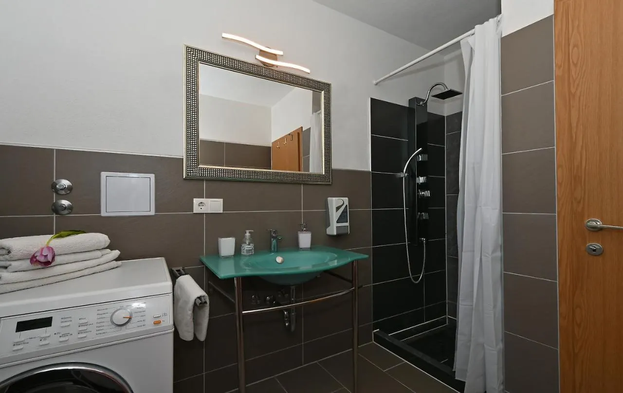 Apartments Villa Filip Trogir 0*,
